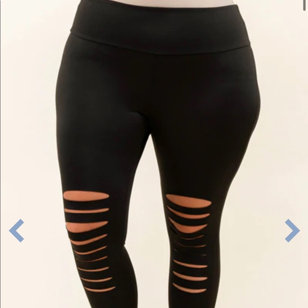 Chic Soul 1X Cowboy Casanova Ripped Leggings
